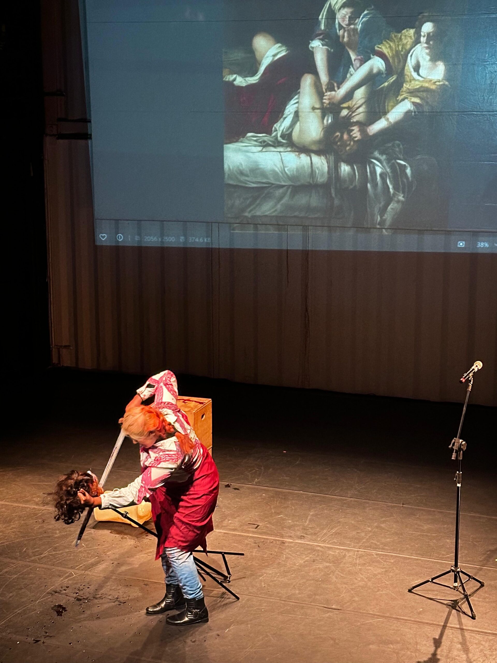 "Judite Triunfa" / foto: Isabelle Iglesias/Teatro de Contêiner