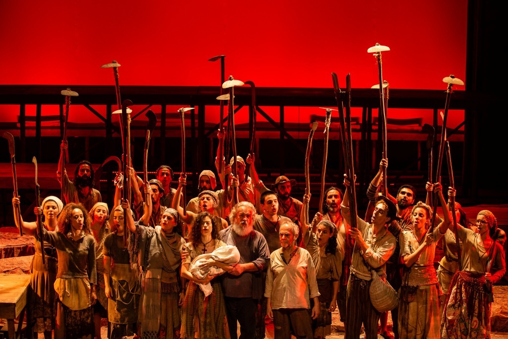 um movimento de paisagens quase estáticas